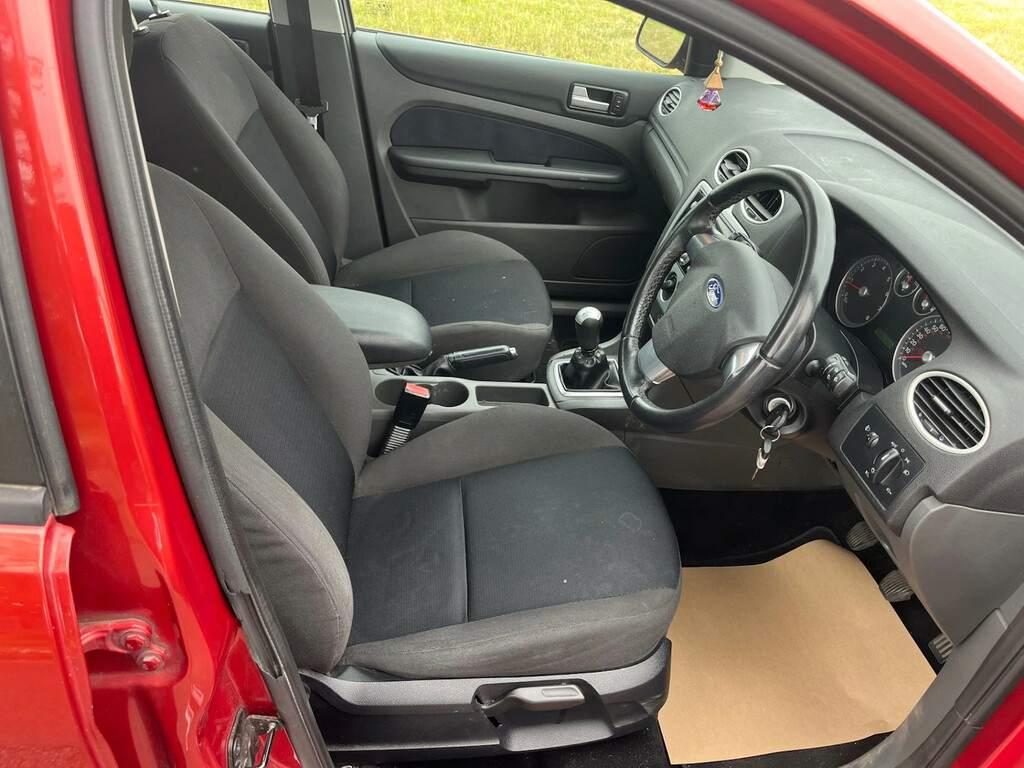 Ford Focus 1.8 Tdci Zetec Euro 4 Climate Pack Black #14