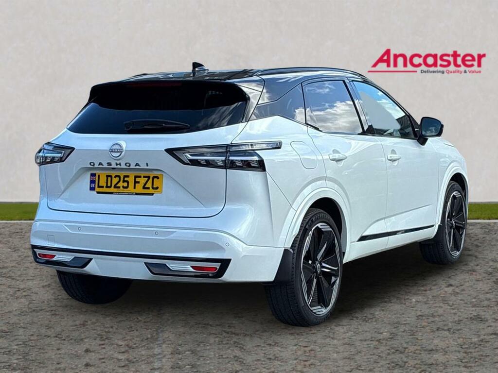 Nissan Qashqai 1.3 Dig-t Mh N-design LD25FZC Black #3