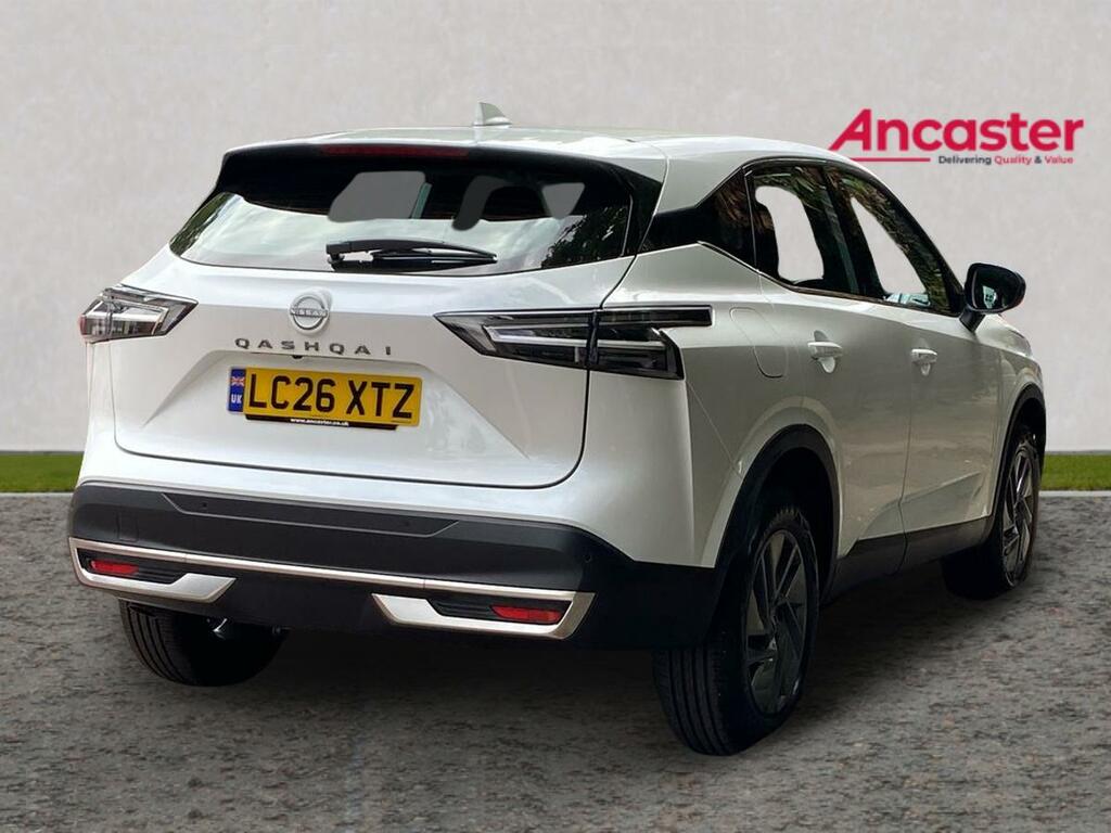Nissan Qashqai 1.3 Dig-t Mh Acenta Premium LC26XTZ White #3