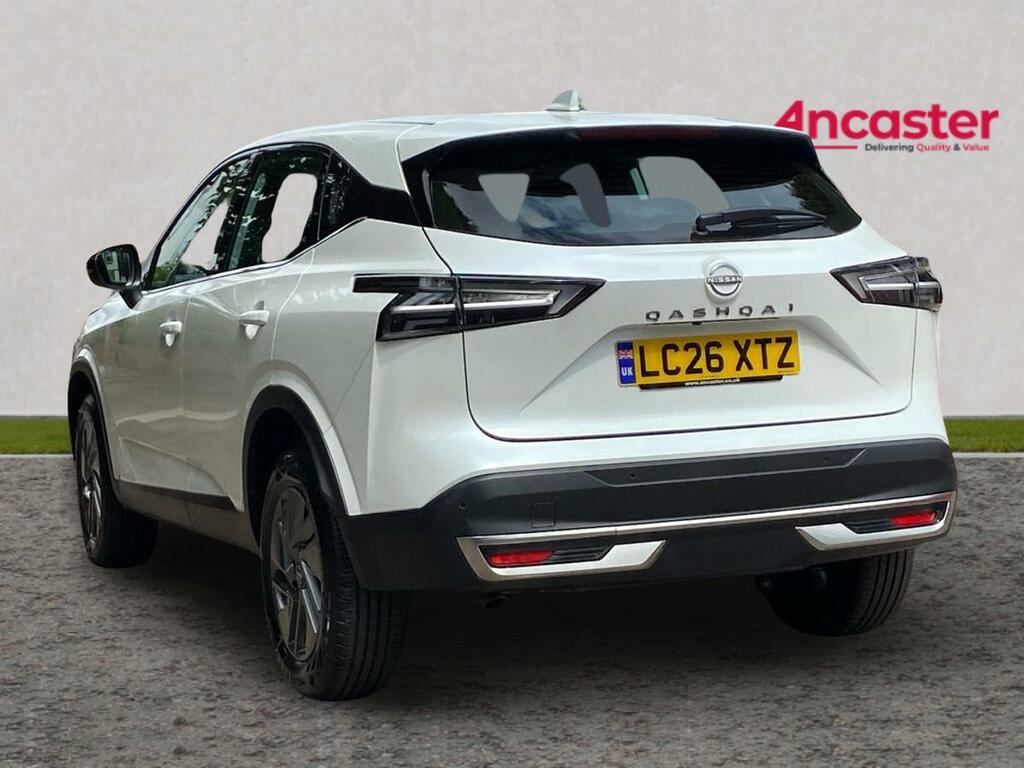 Nissan Qashqai 1.3 Dig-t Mh Acenta Premium LC26XTZ White #5