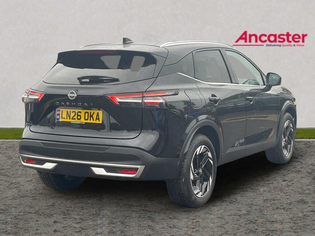 Nissan Qashqai 1.3 Dig-t Mh N-connecta Glass Roof LN26OKA Black #3
