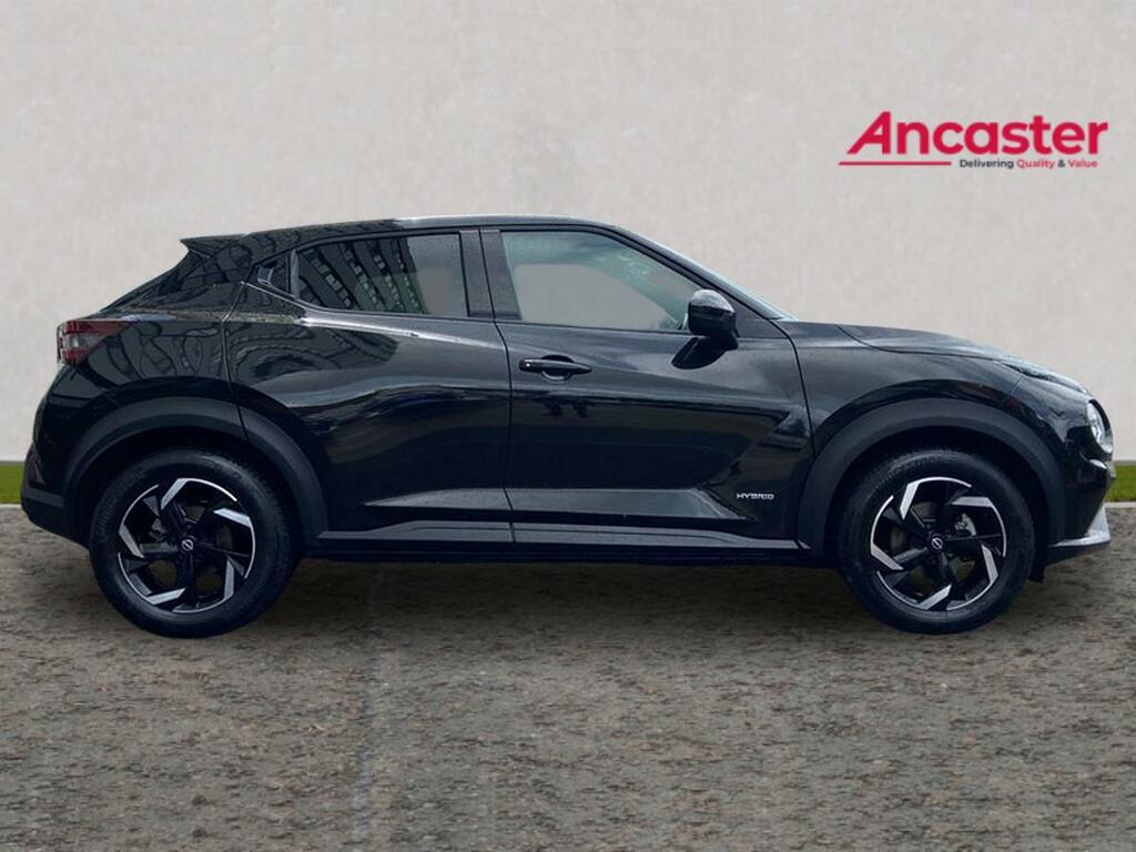 Nissan Juke 1.6 Hybrid N-connecta DY24LLU Black #2