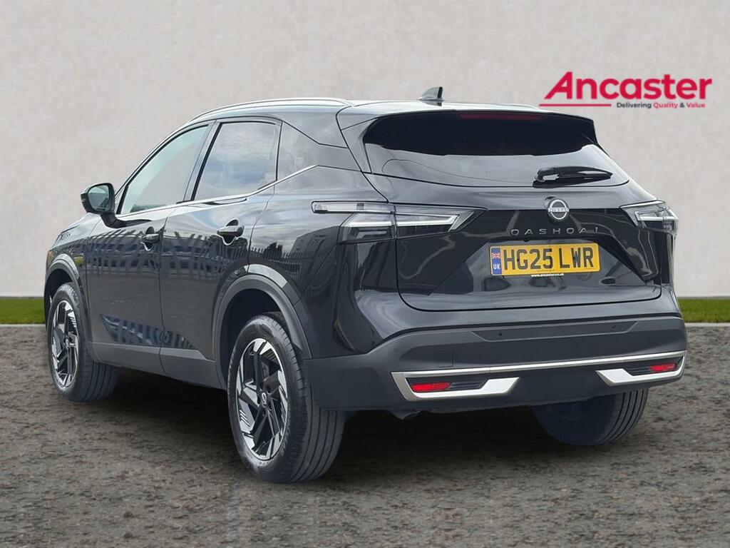 Nissan Qashqai 1.3 Dig-t Mh 158 N-connecta Glass Rf Xtronic HG25LWR Black #5