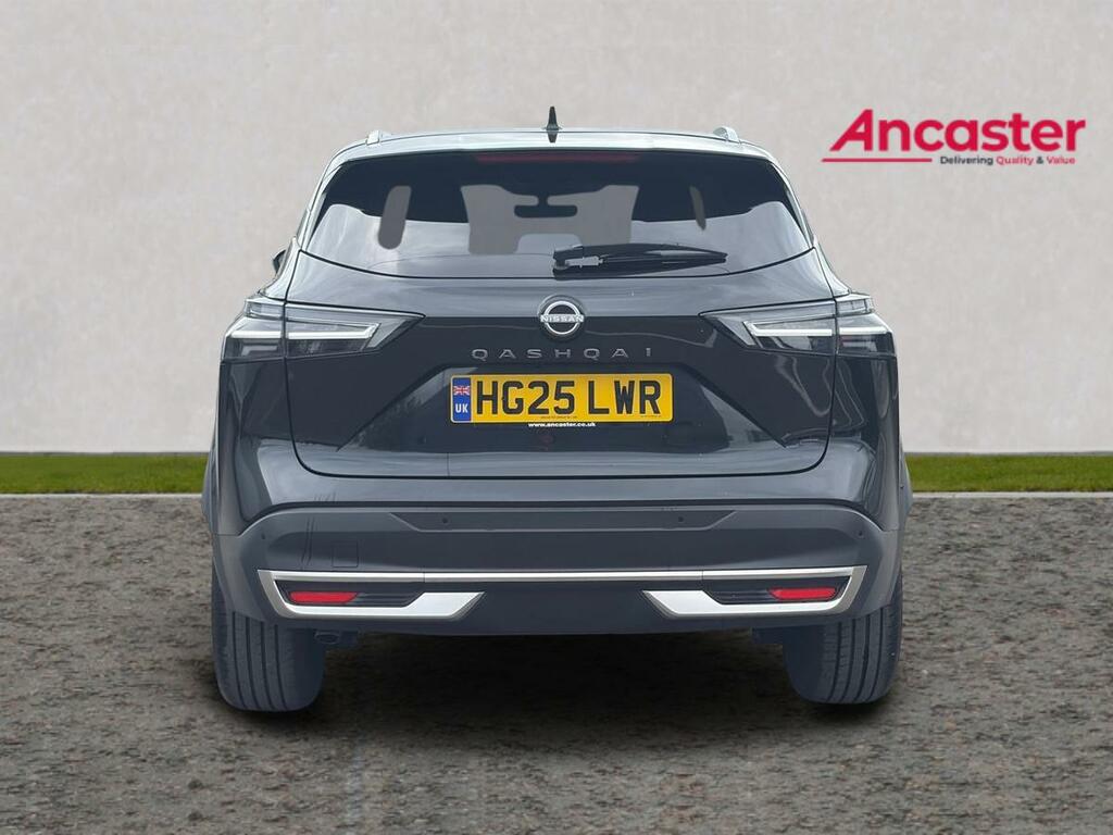 Nissan Qashqai 1.3 Dig-t Mh 158 N-connecta Glass Rf Xtronic HG25LWR Black #4