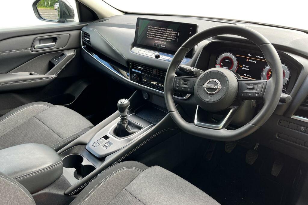 Nissan Qashqai 1.3 Dig-t Mh N-connecta LC73EEA Black #6