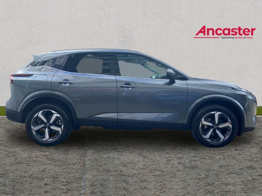Nissan Qashqai 1.3 Dig-t Mh 158 N-connecta Xtronic WG24CMO Silver #2