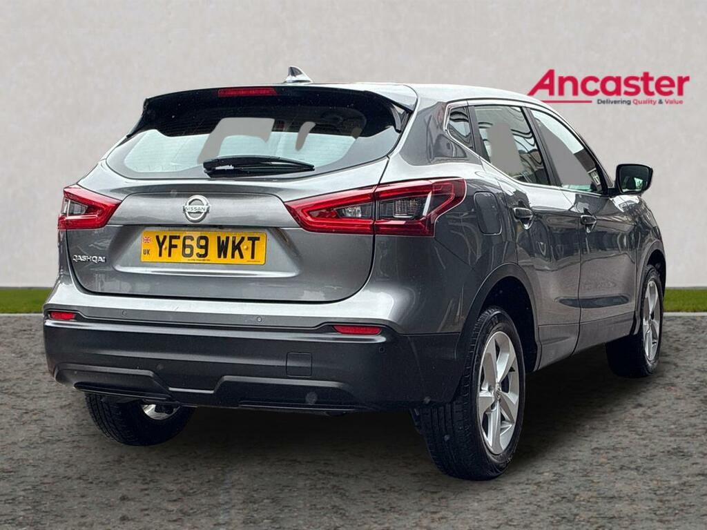 Nissan Qashqai 1.3 Dig-t Acenta Premium Silver #3