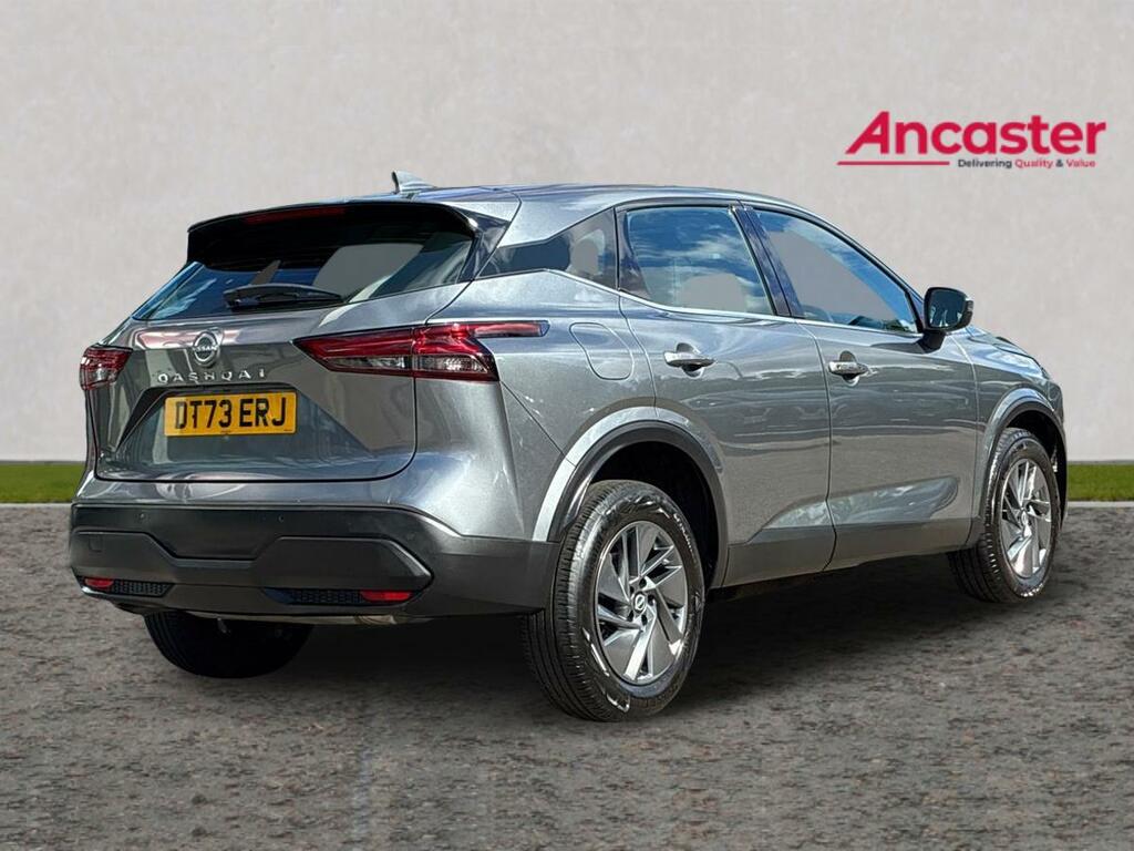 Nissan Qashqai 1.3 Dig-t Mh 158 Acenta Premium Xtronic Silver #3