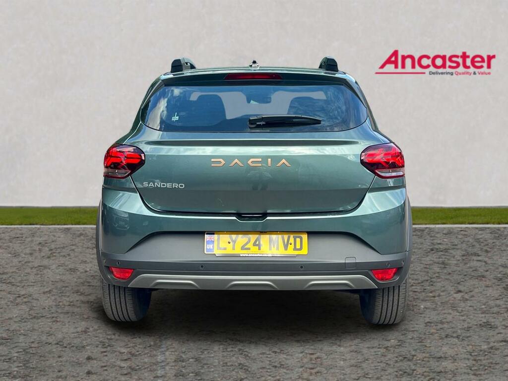 Dacia Sandero Stepway 1.0 Tce Extreme Cvt LY24MVD Green #4