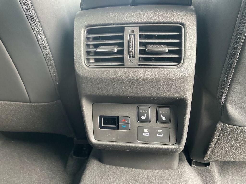 Nissan X-Trail Tekna Silver #27