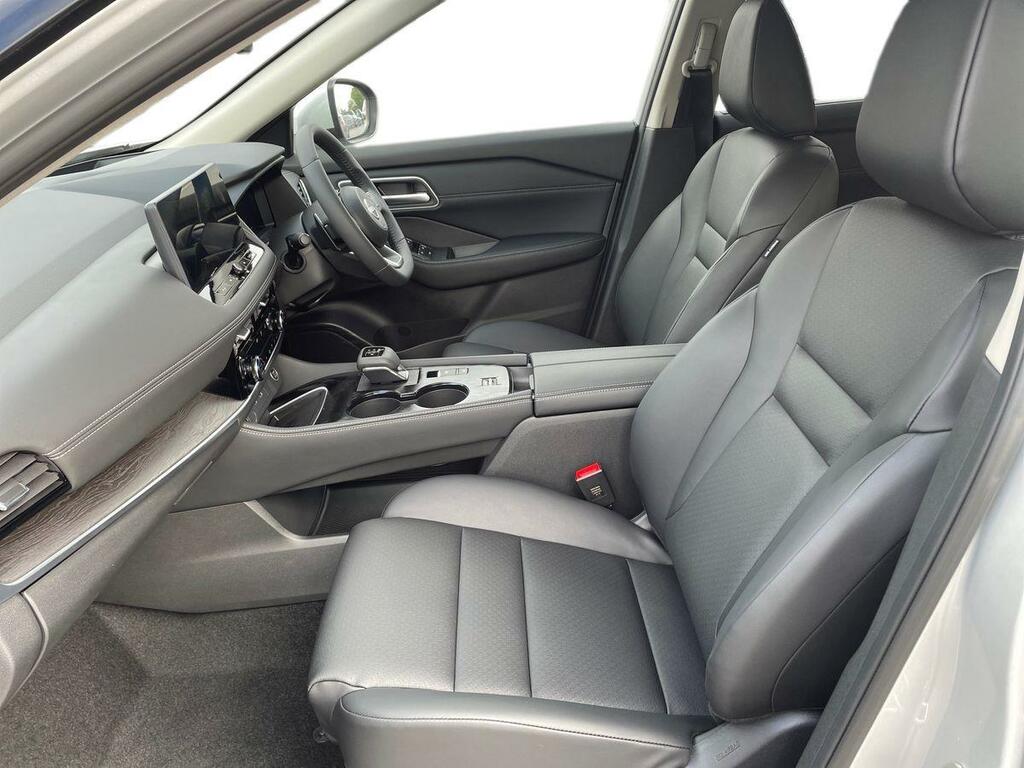 Nissan X-Trail Tekna Silver #13