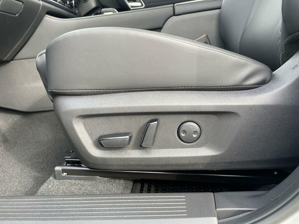 Nissan X-Trail Tekna Silver #33