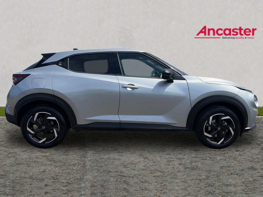 Nissan Juke 1.6 Hybrid N-connecta DV24TUJ Silver #2