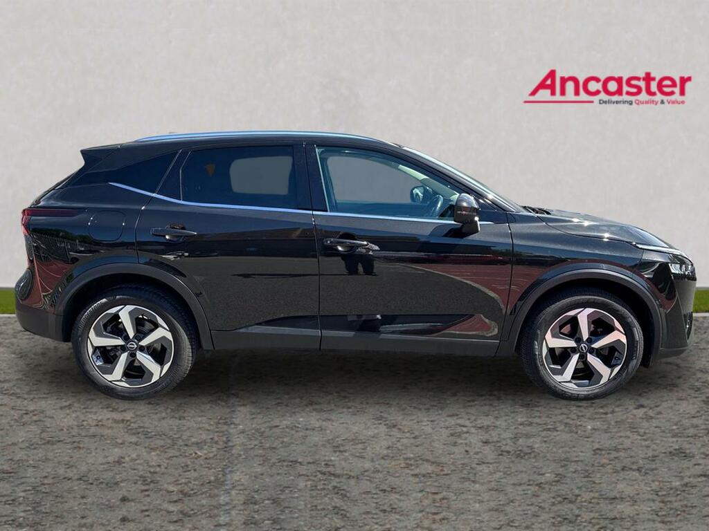 Nissan Qashqai 1.3 Dig-t Mh N-connecta Glass Roof Black #2