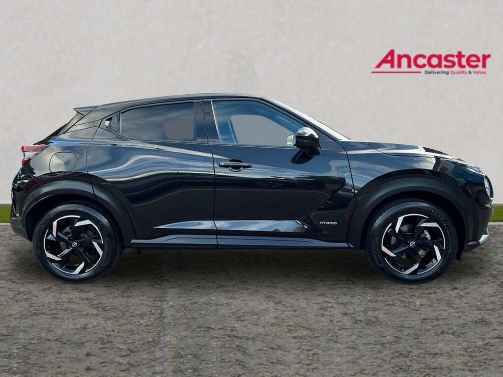 Nissan Juke 1.6 Hybrid N-connecta DV24WAO Black #2