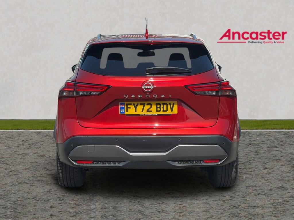 Nissan Qashqai 1.3 Dig-t Mh N-connecta Glass Roof FY72BDV Red #4