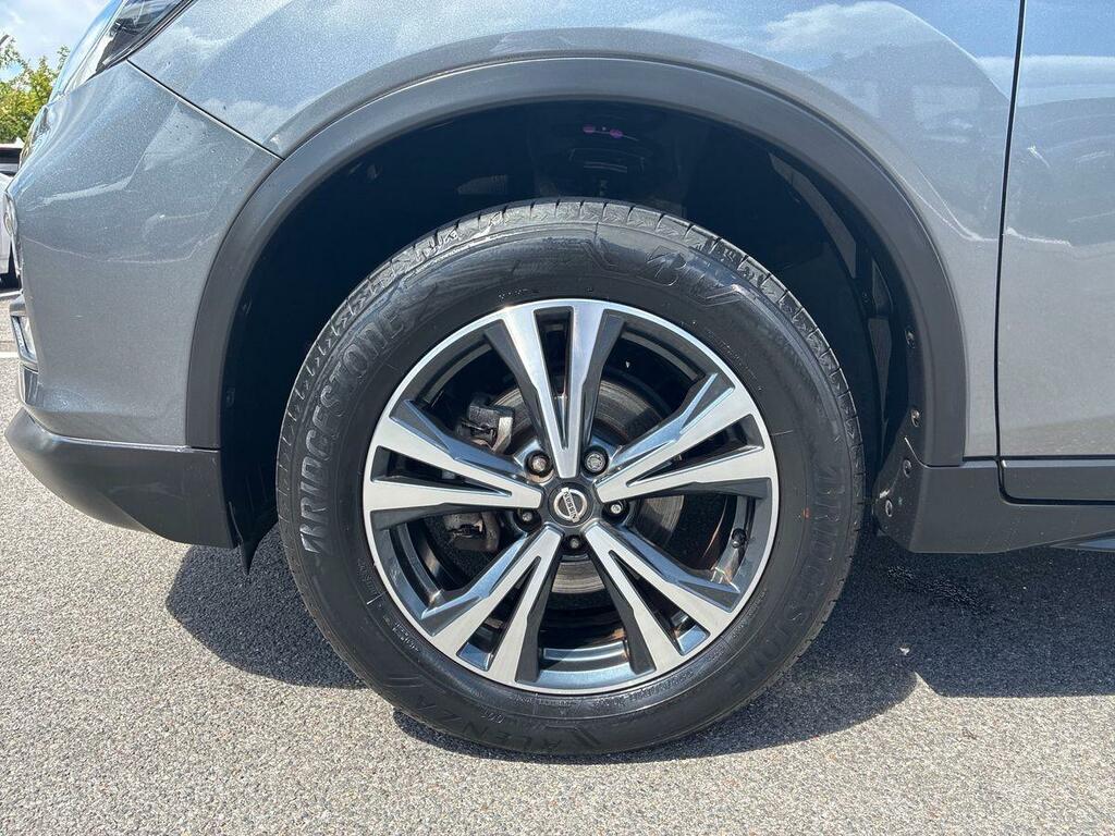 Nissan X-Trail Estate Black #9