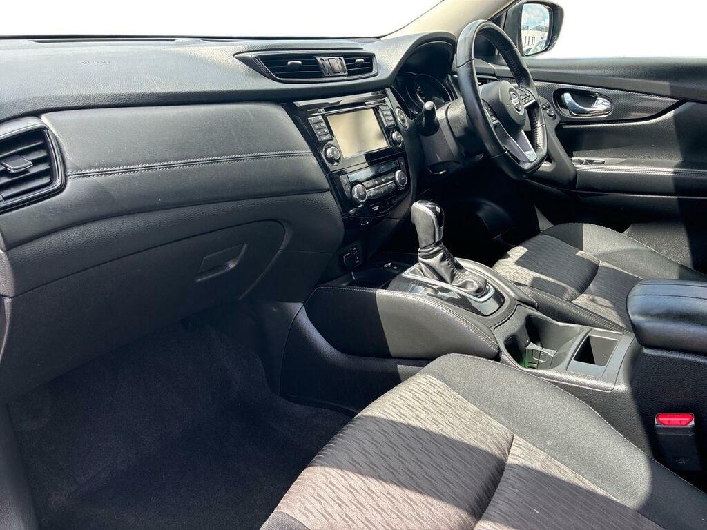 Nissan X-Trail Estate Black #13