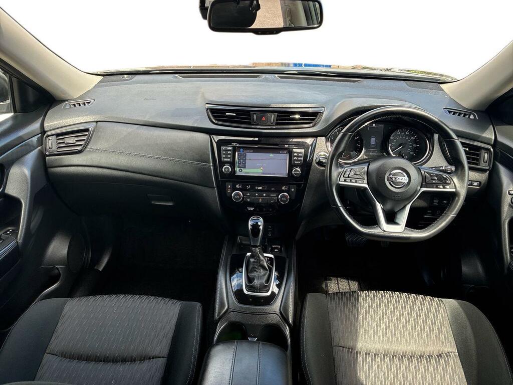 Nissan X-Trail Estate Black #12