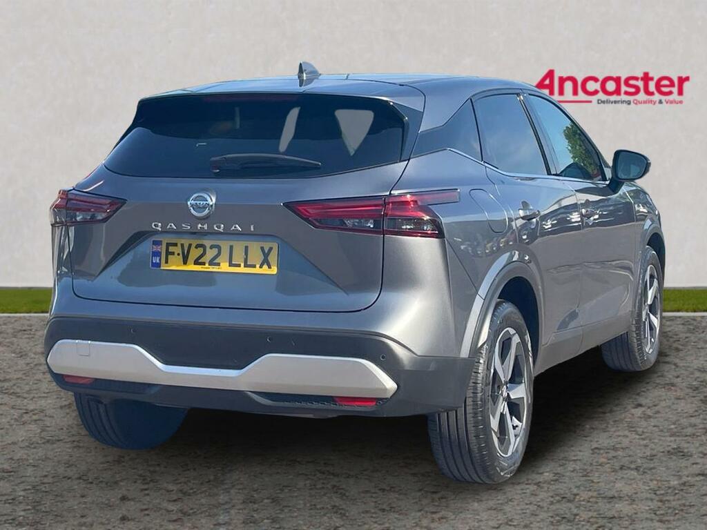 Nissan Qashqai 1.3 Dig-t Mh 158 N-connecta Xtronic Silver #3