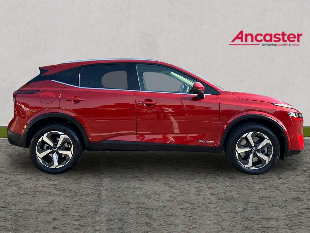 Nissan Qashqai 1.5 E-power N-connecta Glass Roof Red #2