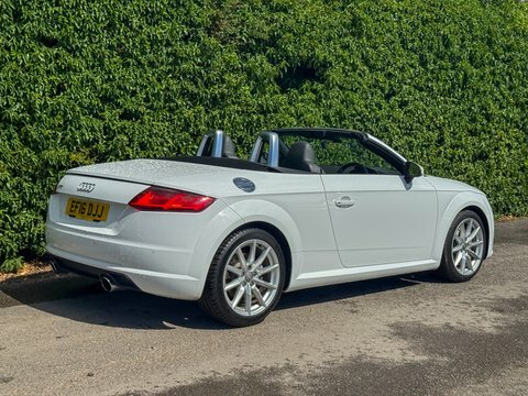 Audi TT 2.0 Tfsi Sport EF16DJJ White #4
