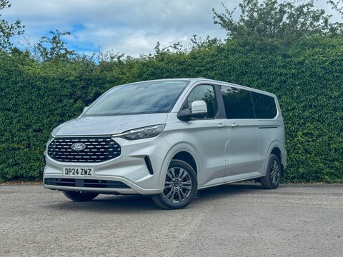 Ford Tourneo Custom Titanium Luxe Silver