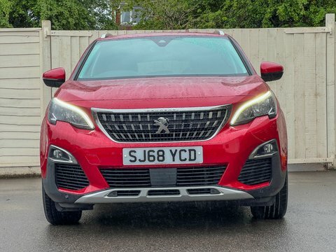 Peugeot 3008 1.5 Bluehdi Allure SJ68YCD Red #3