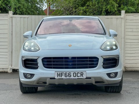 Porsche Cayenne 3.0 Td V6 HF66OCR White #3