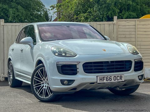 Porsche Cayenne 3.0 Td V6 HF66OCR White #4