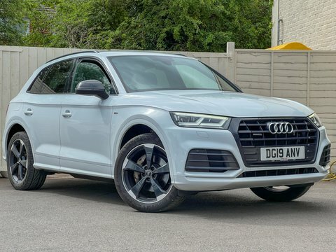 Audi Q5 Q5 Black Edition DG19ANV White #4