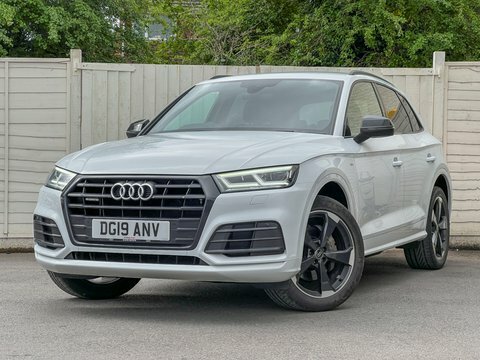 Audi Q5 Q5 Black Edition DG19ANV White #2