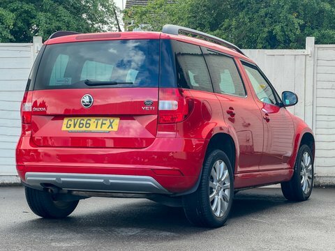 Skoda Yeti 1.2 Tsi Se GV66TFX Red #5