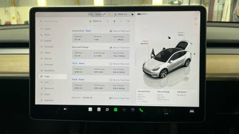 Tesla Model Y Dual Motor Long AF72WDW White #6