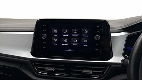 Volkswagen T-Roc 1.5 Tsi Life CA72ZHK White #6