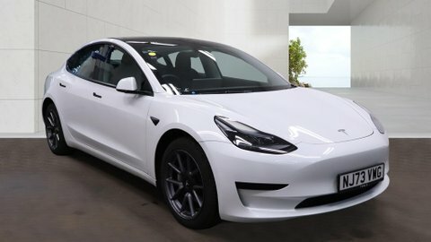 Tesla Model 3 Saloon 4dr Electric NJ73VWG White #2