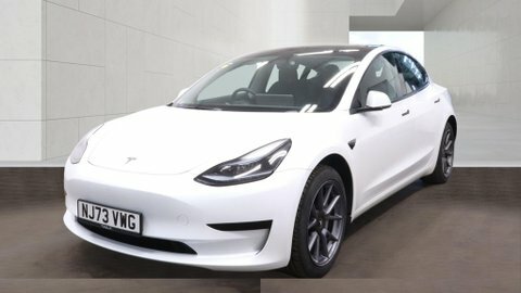 Tesla Model 3 Saloon 4dr Electric White