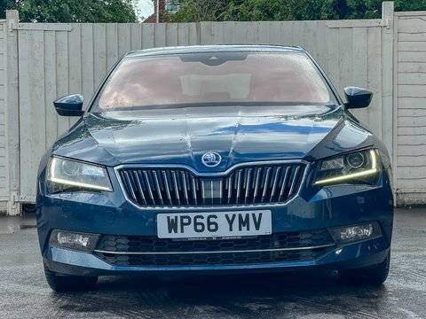 Skoda Superb 2.0 Tdi Laurin Blue #3
