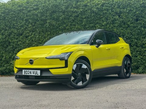 Volvo EX30 Twin Performance 69Kwh Yellow