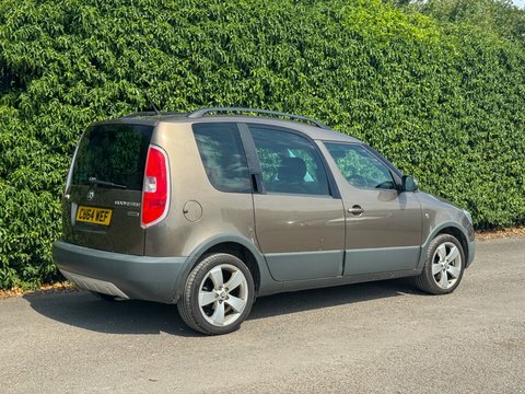 Skoda Roomster 1.6 Tdi Scout Brown #4