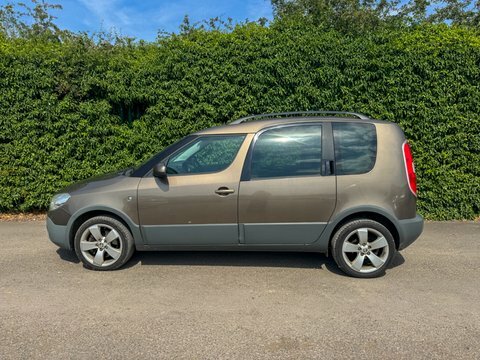 Skoda Roomster 1.6 Tdi Scout Brown #6