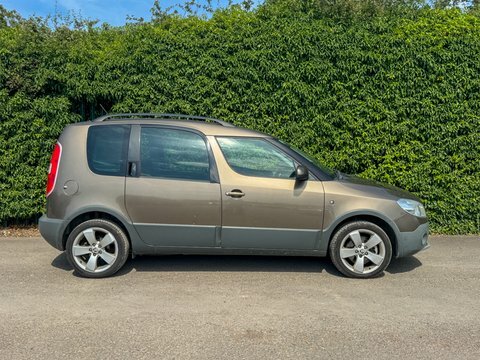 Skoda Roomster 1.6 Tdi Scout Brown #5