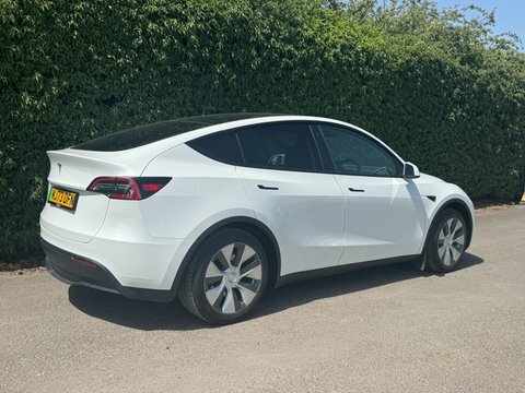 Tesla Model Y Suv 5dr Electric MJ73DFN White #3