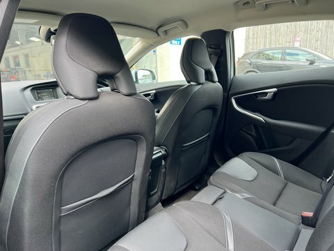 Volvo V40 1.6 D2 R-design 113 Bhp Blue #11