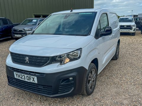 Peugeot Partner Swb L1h1 YH23OFX White #2