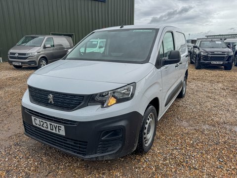 Peugeot Partner Swb L1h1 Low CJ23DYF White #2