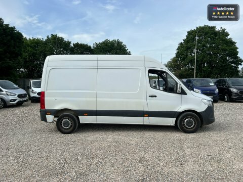 Mercedes-Benz Sprinter Mwb L2h3 High PJ69UTY  #4