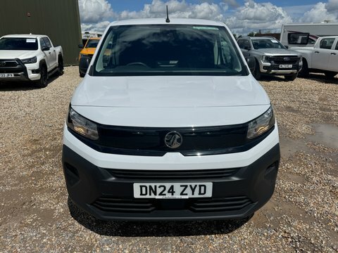 Vauxhall Combo Crew Cab Lwb DN24ZYD White #4