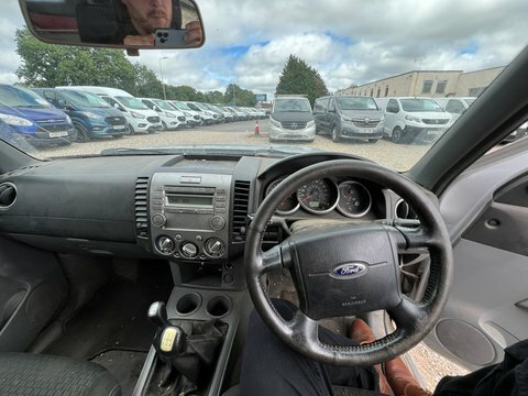 Ford Ranger Pickup 2.5 Black #40