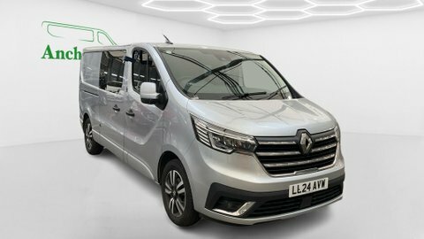 Renault Trafic Crew Cab LL24AVW Grey #2